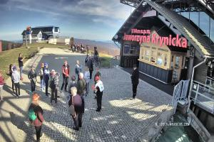 Kamera: Jaworzyna Krynicka Widok na trasÄ™ dla dzieci na szczycie (1100 m n.p.m.) Krynica Jaworzyna Krynicka Widok na trasÄ™ dla dzieci na szczycie (1100 m n.p.m.)