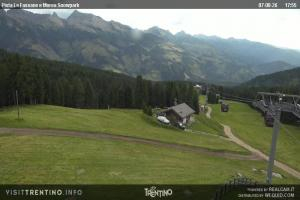 Kamera: Val di Fiemme - Cavalese - Predazzo - Obereggen SkiAreaAlpeLusia - Castelir Slope Val di Fiemme Val di Fiemme - Cavalese - Predazzo - Obereggen SkiAreaAlpeLusia - Castelir Slope