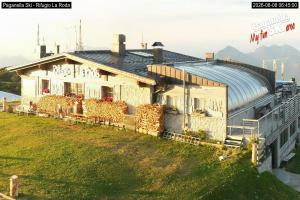 Kamera: Andalo - Paganella Rifugio la Roda Andalo - Paganella Andalo - Paganella Rifugio la Roda