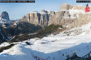 Kamera: Val di Fassa - Carezza Canazei - Belvedere Val di Fassa - Carezza Val di Fassa - Carezza Canazei - Belvedere