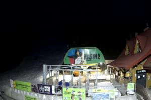 Kamera: Kasina ski Dolna stacja kolejki krzesełkowej Kasina Wielka Kasina ski Dolna stacja kolejki krzesełkowej